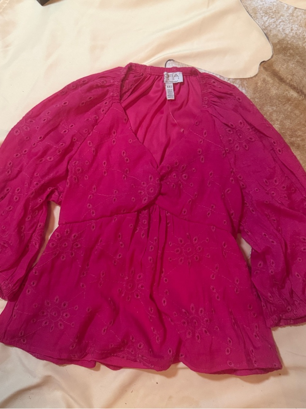 sofia by sofia vergara Hot Pink Eyelet Peasant Blouse